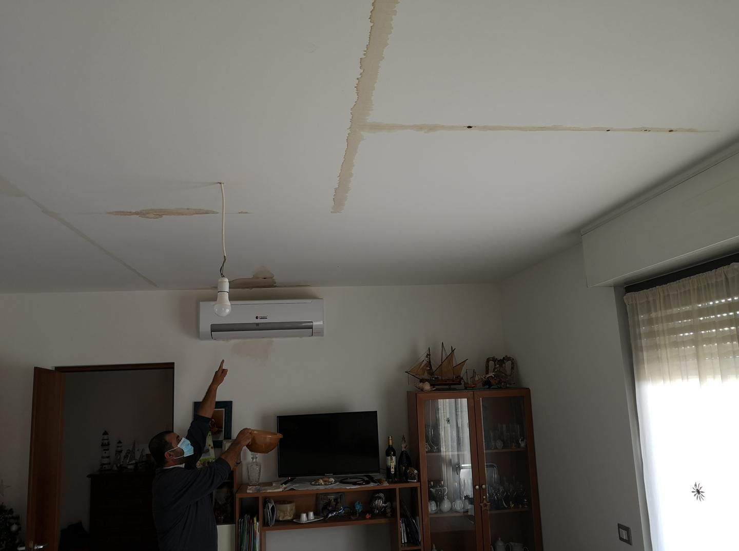 Pioggia e umido nelle case popolari 