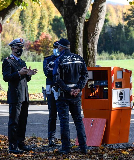 Nuovi autovelox, Sìamo Lucca: «Diteci quante sono le multe» 