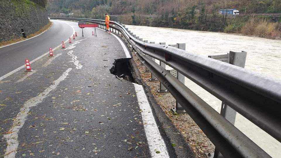 Statale del Brennero chiusa a causa di una frana