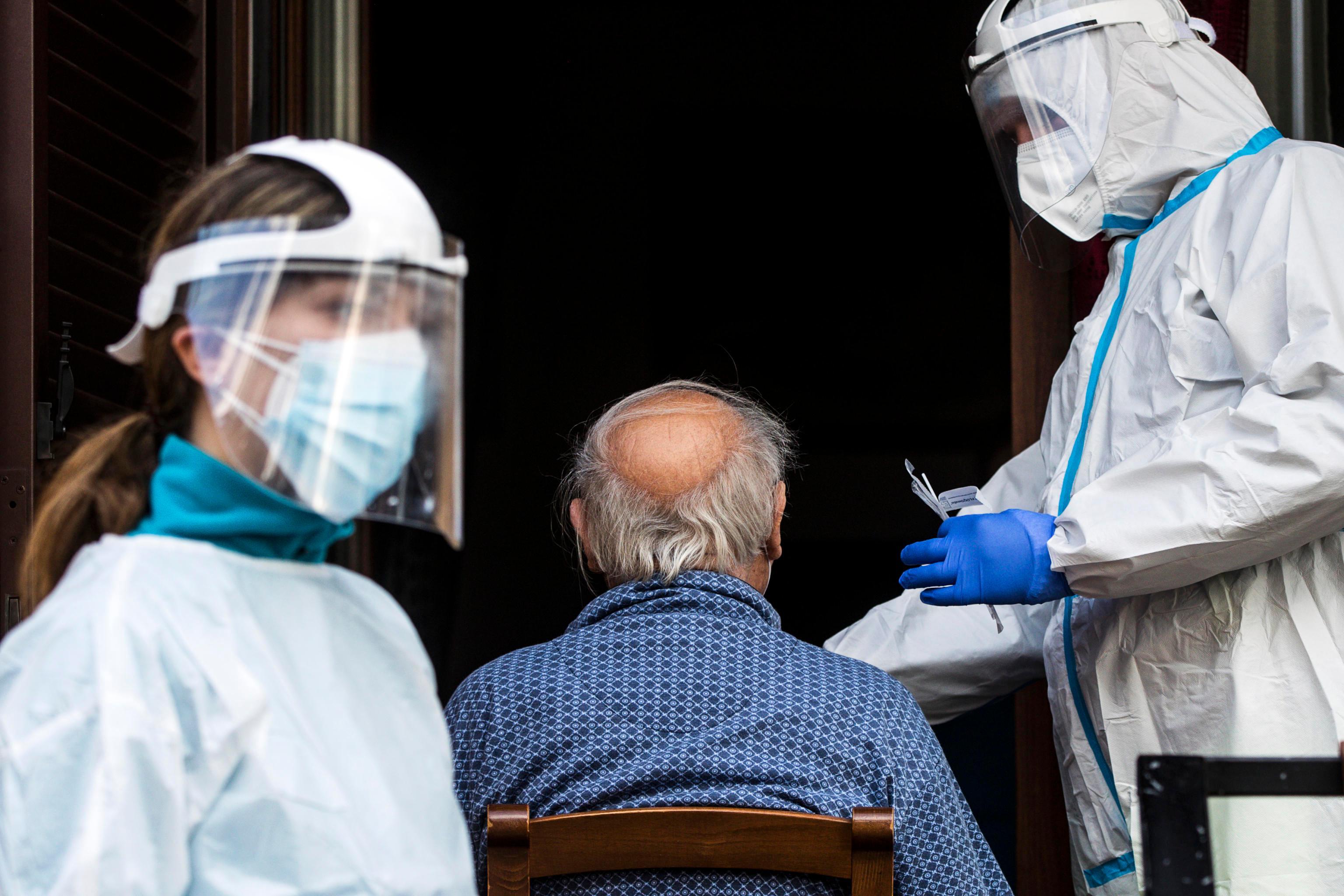 Covid, altri 743 positivi a Reggio Emilia. Due le persone in terapia intensiva