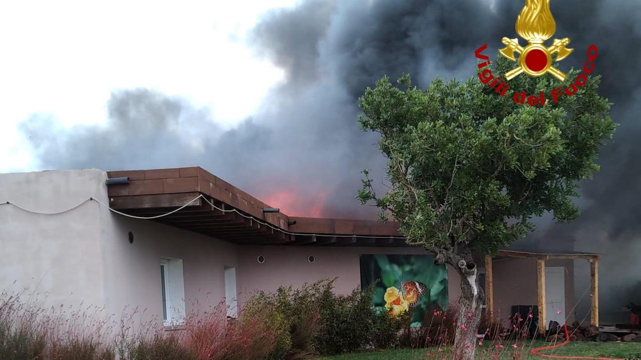 Olmedo: fuoco al ristorante Butterfly House, in salvo le farfalle