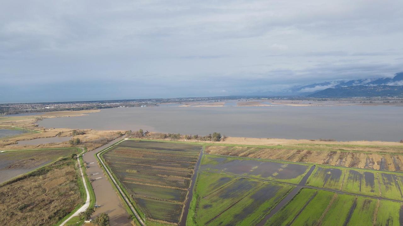 Il Massaciuccola resta ancora da bollino rosso per la piena