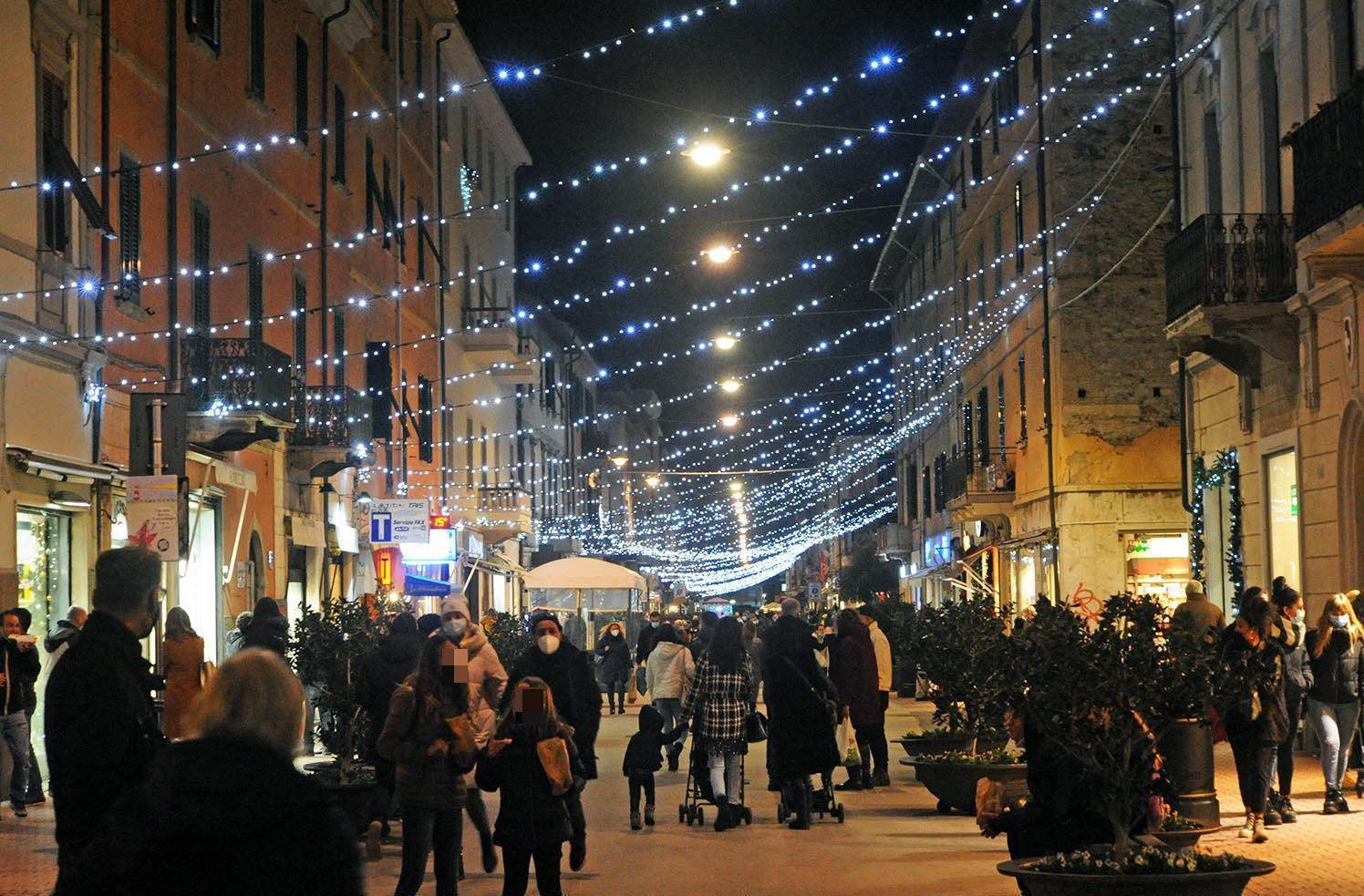 Gli spostamenti nelle feste di Natale: ecco regole ed eccezioni. Le risposte ai lettori