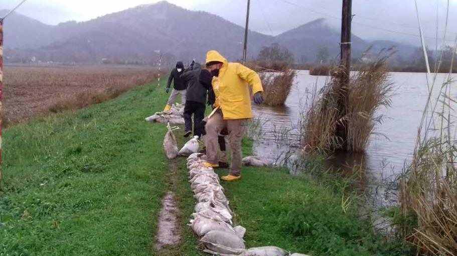 Il lago di Massaciuccoli oltre il livello di guardia