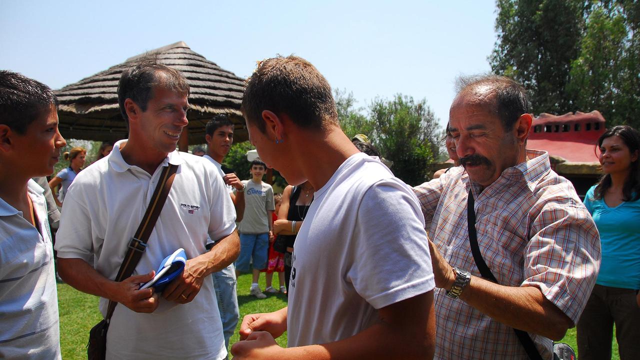 Gianfranco Zola e Benito Urgu in una foto di alcuni anni fa