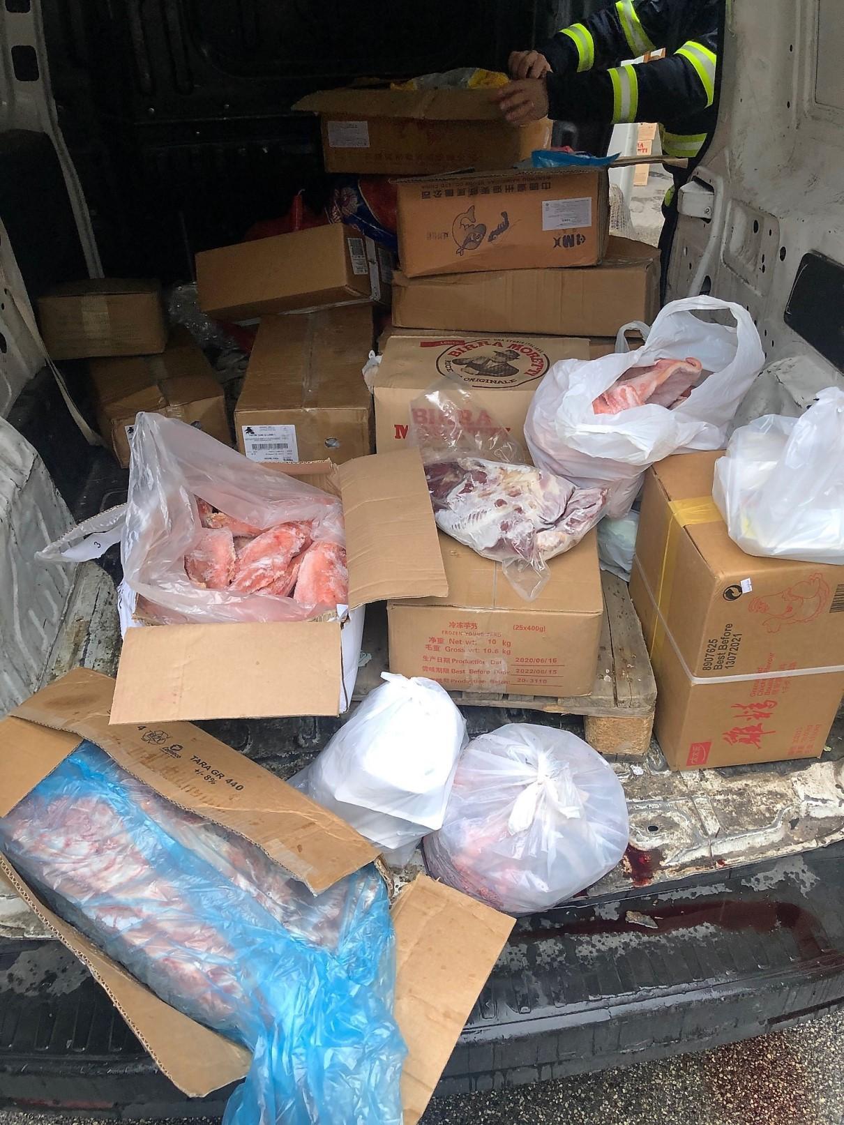 Gli alimenti sequestrati