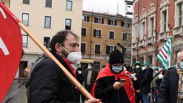 «Oltre 500 precari nella sanità e sempre meno sicurezza»