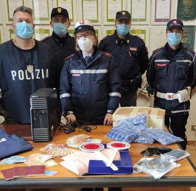 Scoperto giro di squillo: coppia arrestata 