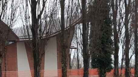 Il Pd: la nuova chiesa è in mezzo al degrado