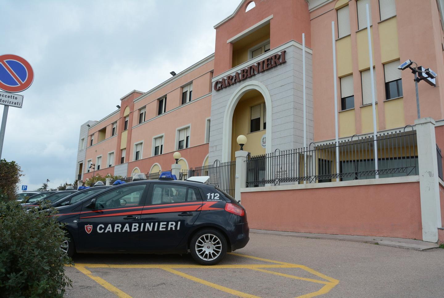La cannabis in camera: per lui scatta l’arresto compagna denunciata