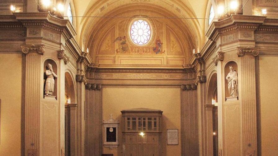 L'interno della basilica di San Marco a Boretto