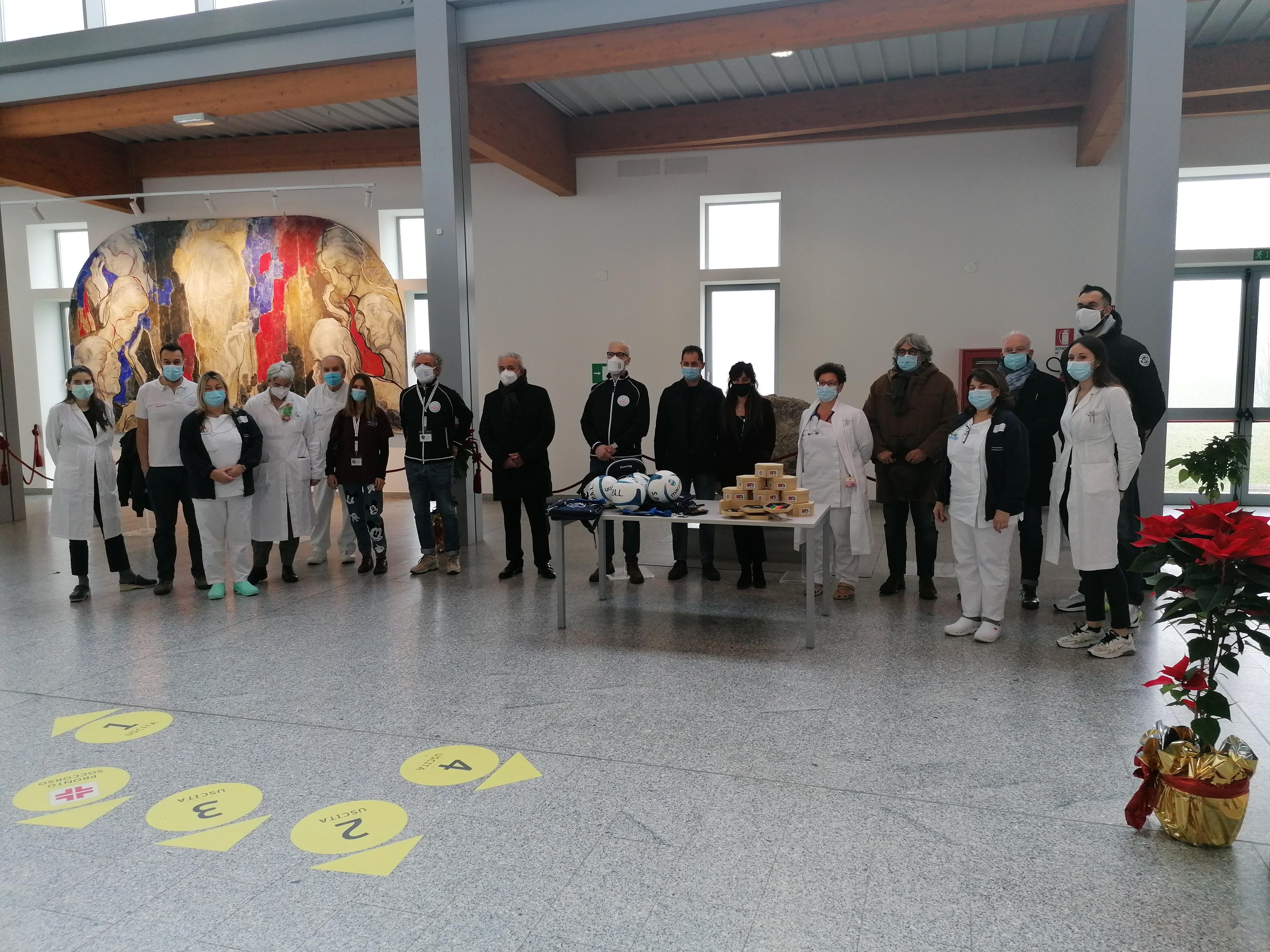 I doni di Spal e Basket Kleb Ferrara per i piccoli ricoverati a Cona 
