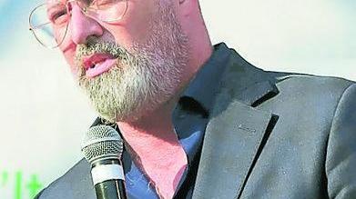 Modena. Il vaccino anti-Covid all’ex Aeronautica Bonaccini: «Io me lo farò»