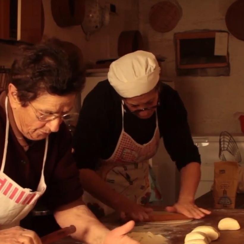 «Come fare il pane in casa» tra le ricerche top del 2020