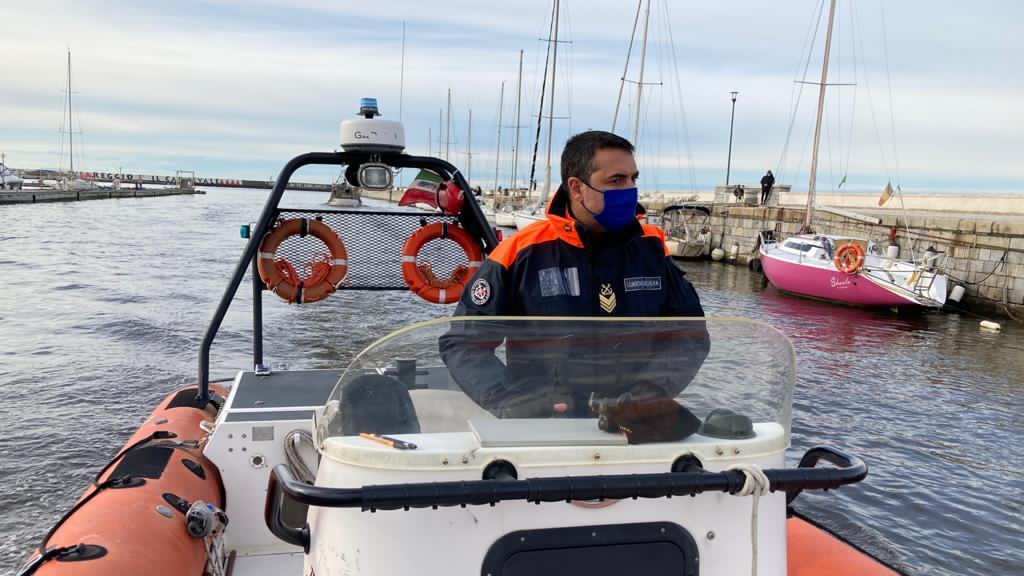 Disperso nel canale, ricerche interrotte
