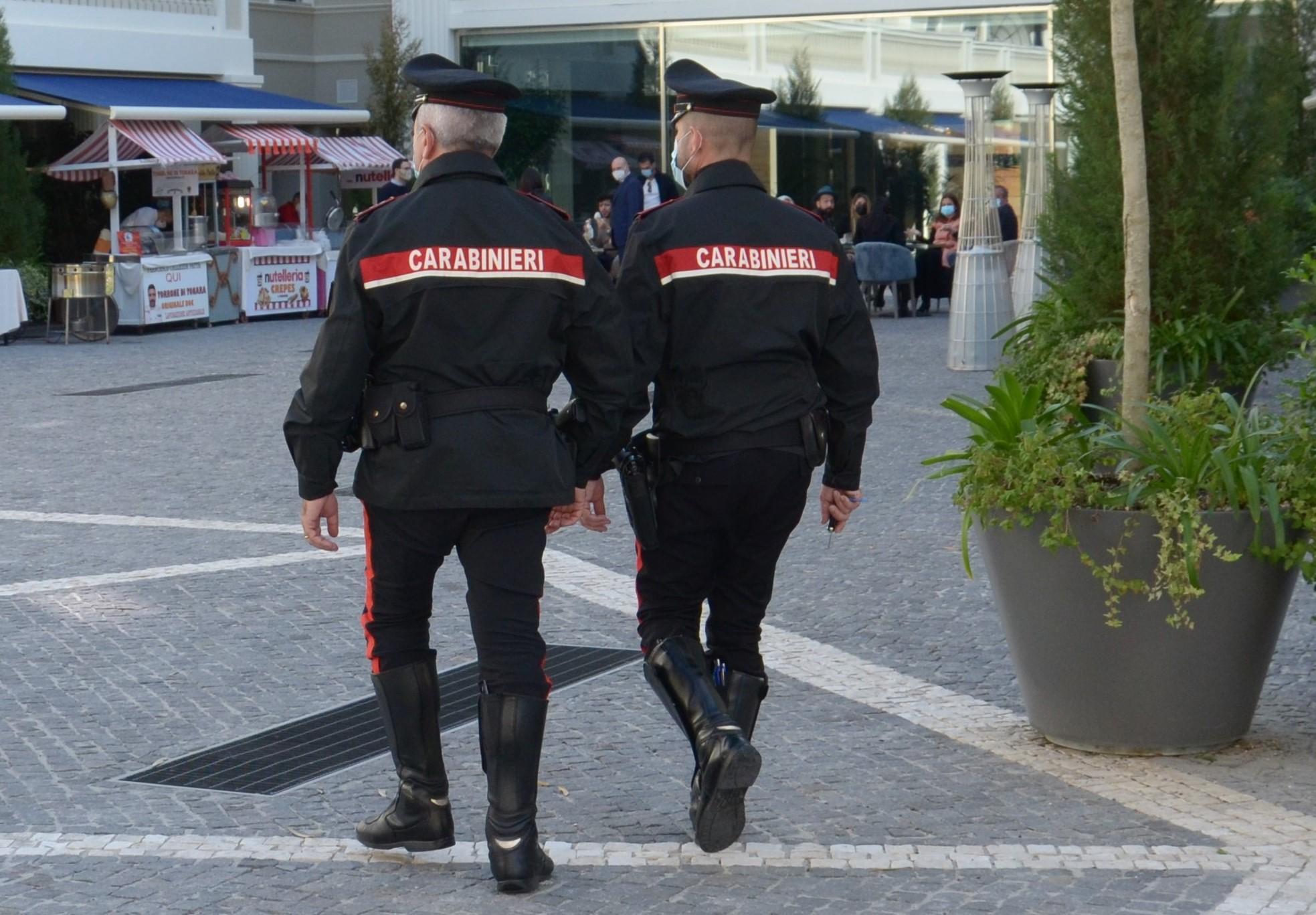 Monastir, maltratta i genitori: il giudice lo allontana dalla casa