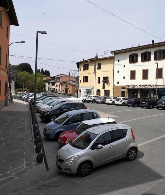 Illuminazione pubblica potenziata in varie zone 