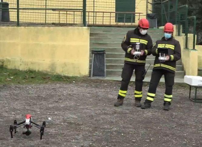 Arrivano anche i droni per cercare Andrea
