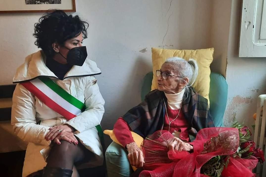 I 100 anni di maestra Ottavia Bagiella 