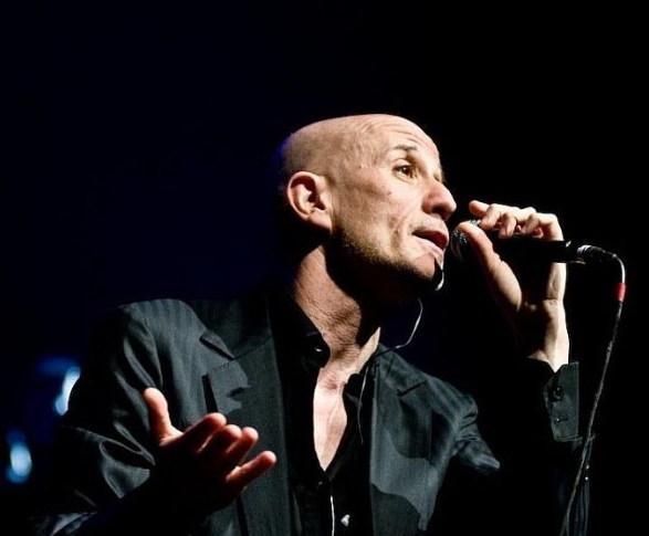 Servillo: «È straziante non poter suonare davanti al pubblico ma è inevitabile» 
