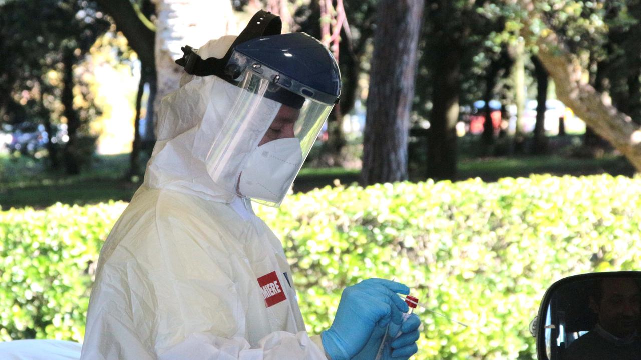 Tre nuove vittime, ma ricoveri in calo e contagi sotto controllo