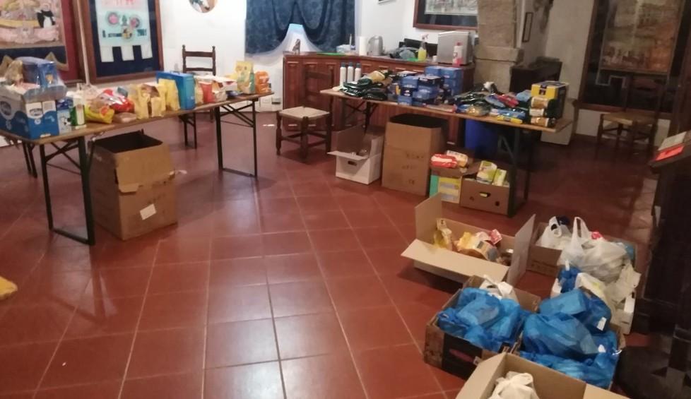 Contrade unite per raccogliere cibo che sarà donato ai più bisognosi 