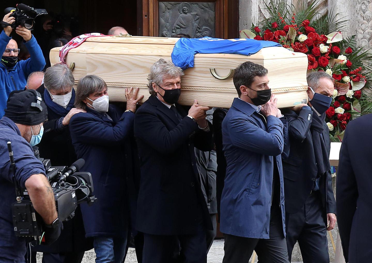 Ladri in casa di Paolo Rossi mentre tutta Italia lo piange