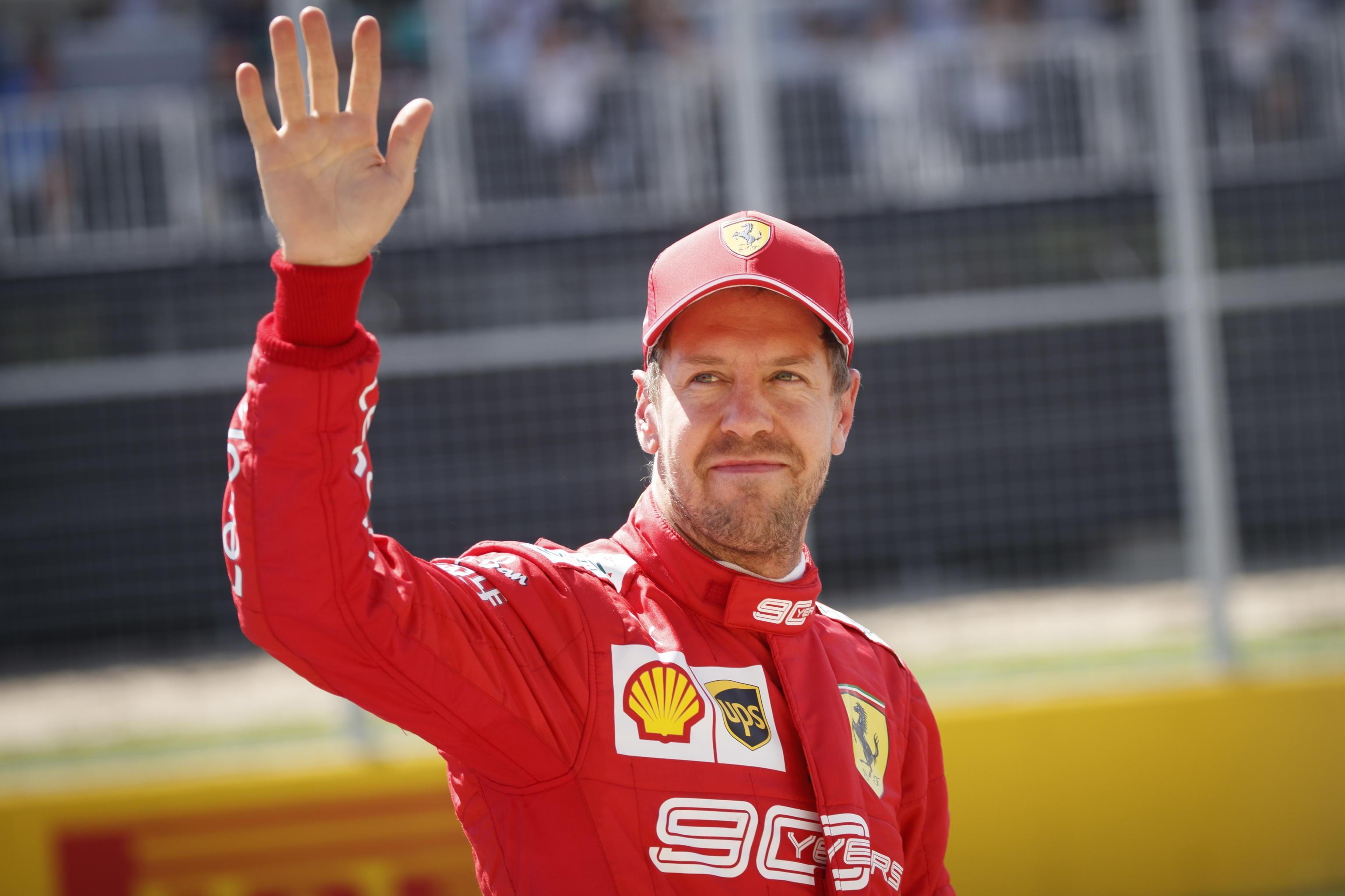 L’ultimo giro di Vettel è “Azzurro” «Brutto finale di una bella storia» 