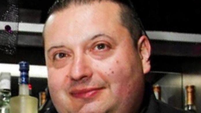 Cameriere stroncato dal virus a 47 anni. L'amico: «Generoso e con la battuta sempre pronta»
