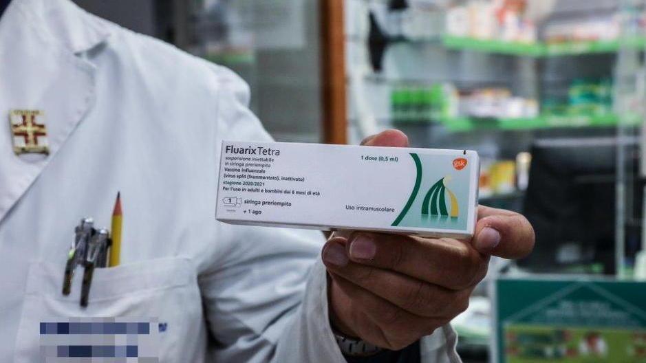 Arrivati altri 2.430 vaccini antinfluenzali in Versilia ma l’obiettivo iniziale è ancora lontano