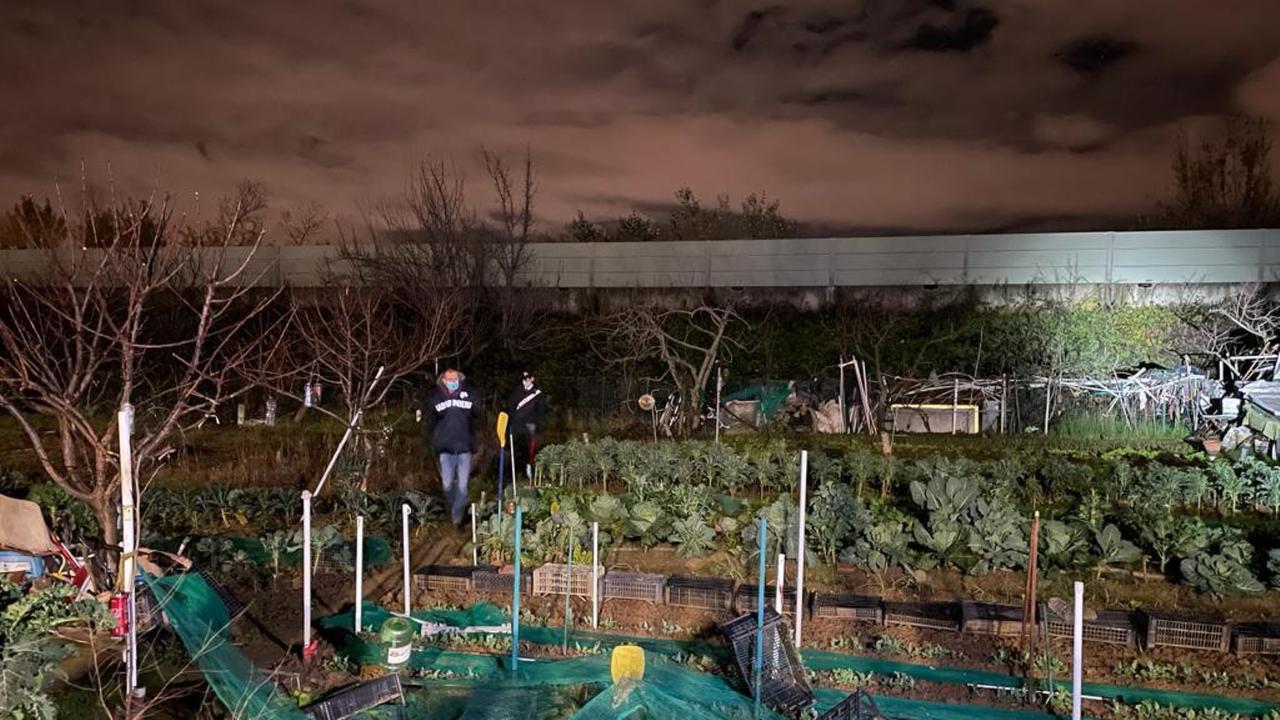 Orrore a Firenze, una terza valigia con resti umani. Appartengono a un altro cadavere
