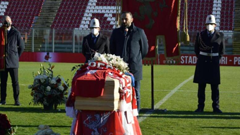 Anche Perugia saluta il suo eroe «Ora gioca nelle praterie celesti»