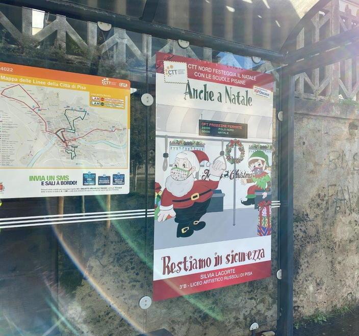 Disegni in chiave natalizia alle pensiline della Ctt Nord 