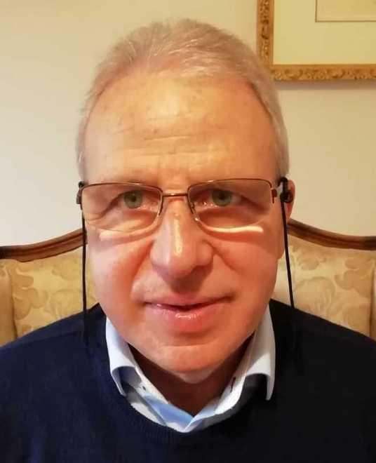 41 anni e 9 mesi di lavoro senza un giorno di malattia 