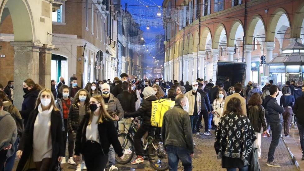 Vendite a Modena, timida ripresa «Un nuovo stop generale sarebbe devastante»