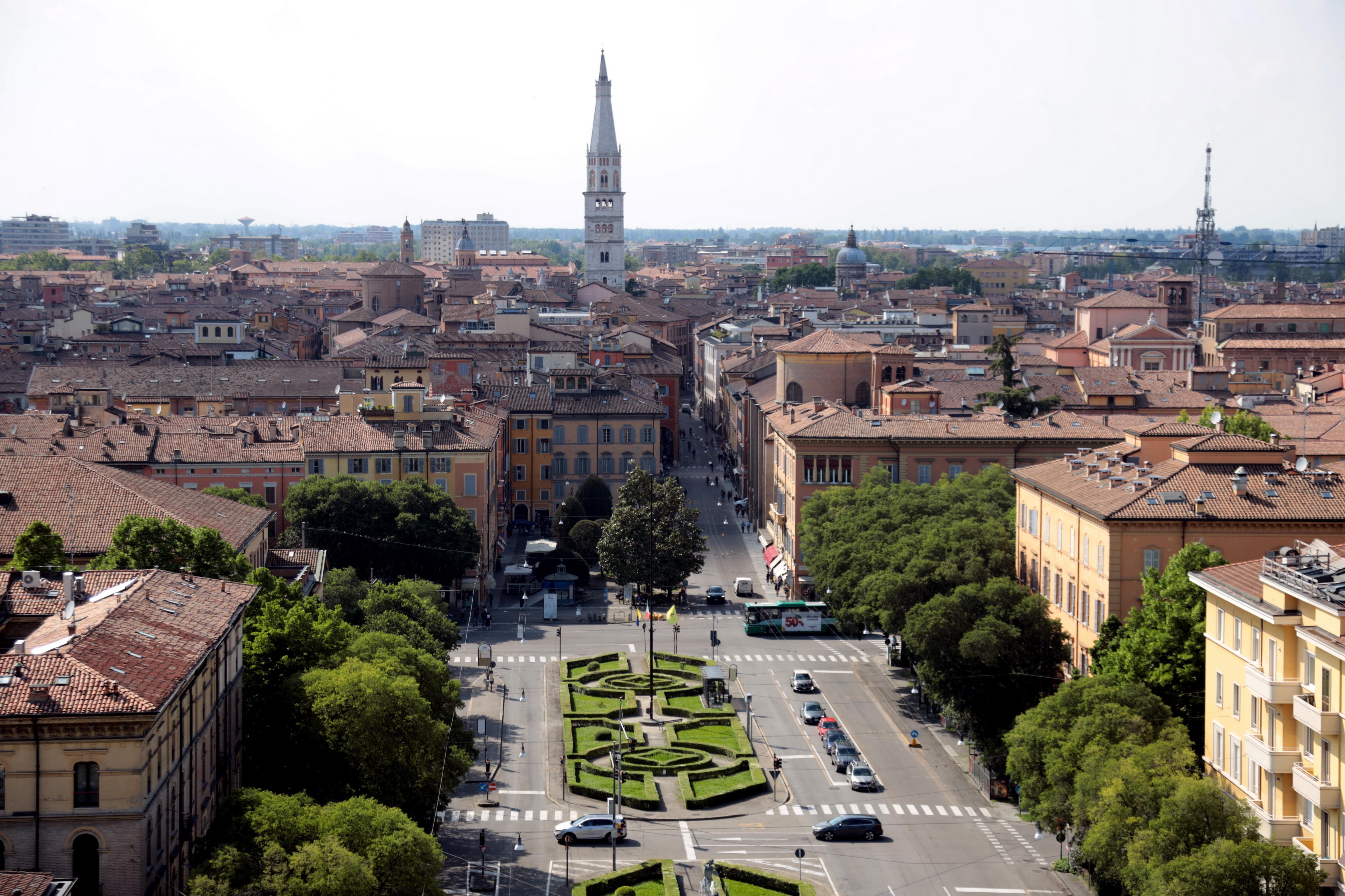 Il congedo del direttore Roberta Giani / La forza nascosta dei modenesi 