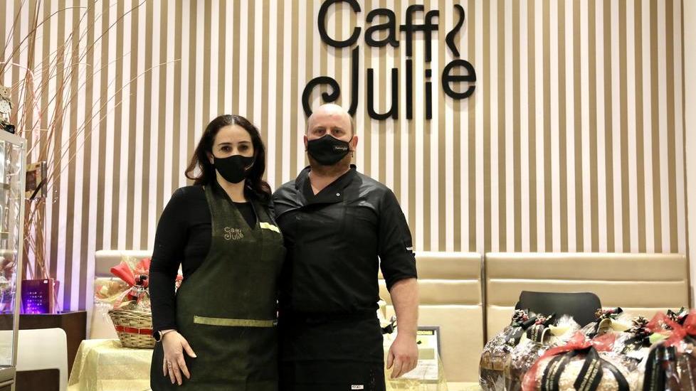 Il Caffè pasticceria Julie si trasferisce e assume