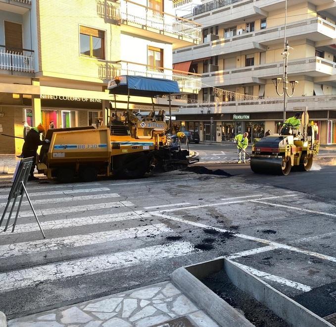 Lavori in corso in via Ingolstadt, commercianti infuriati 