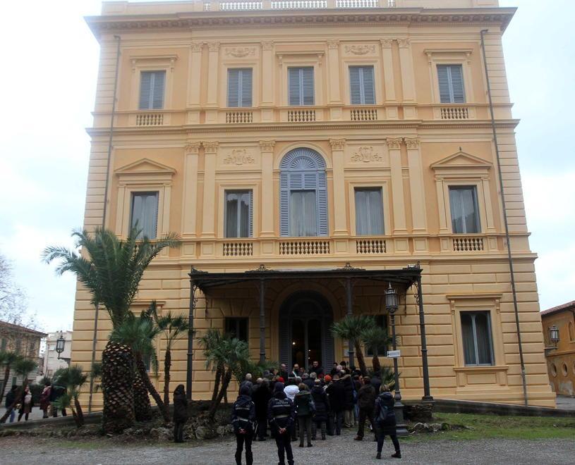 Riapre al pubblico la biblioteca di Villa Mimbelli 