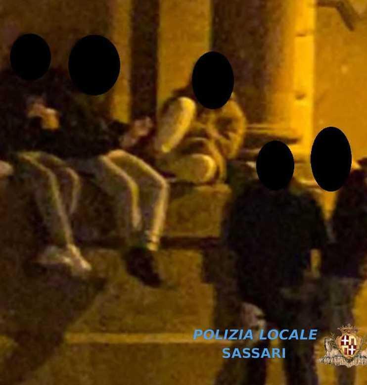 In giro senza mascherina nel week end 87 sanzioni 