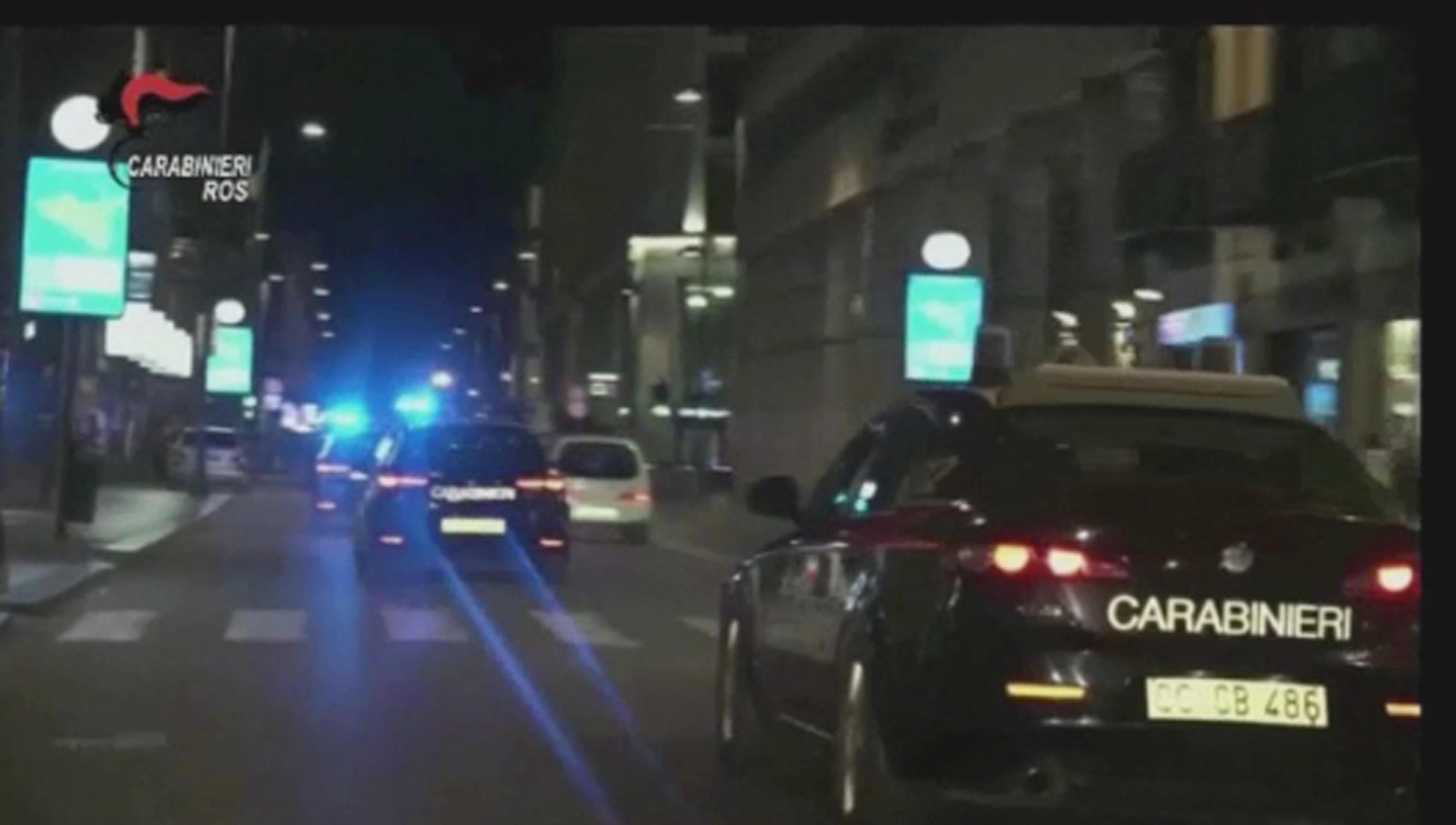 Violenta la nipote della sua compagna, arrestato un 45enne