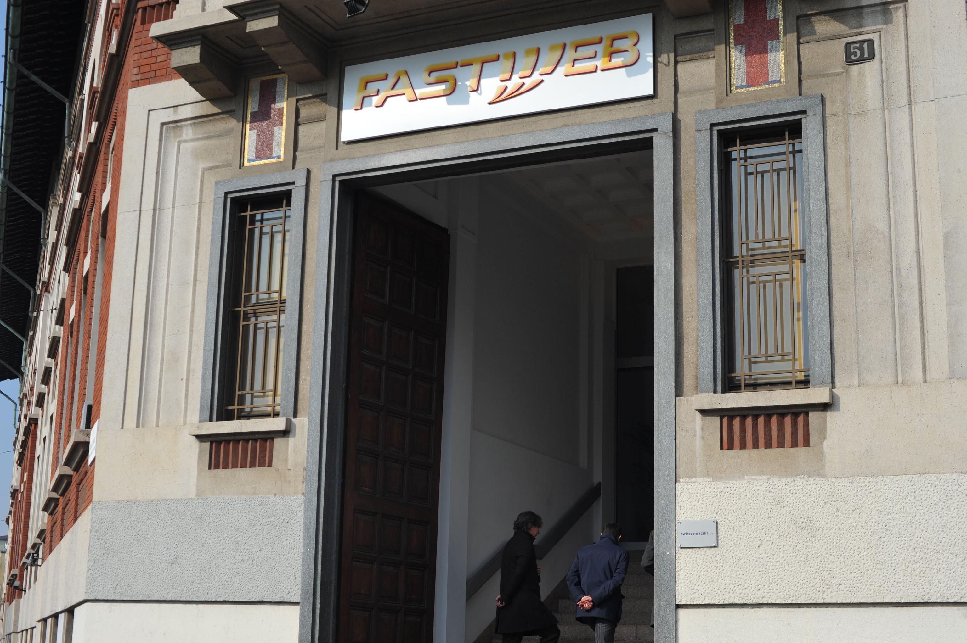 Fastweb potenzia il call center di Cagliari e di Lecce con 250 assunzioni