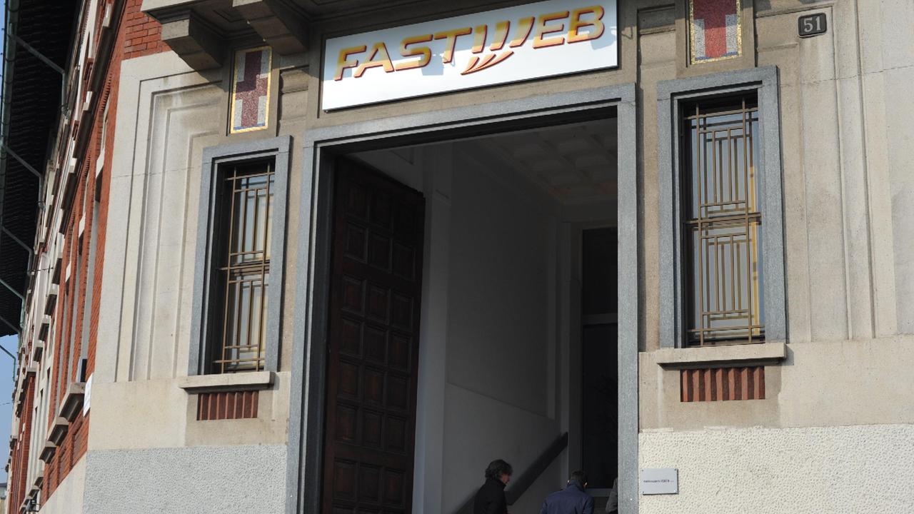 Fastweb potenzia il call center di Cagliari e di Lecce con 250 assunzioni