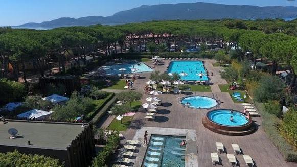Il Club del Sole compra campeggio a Viareggio