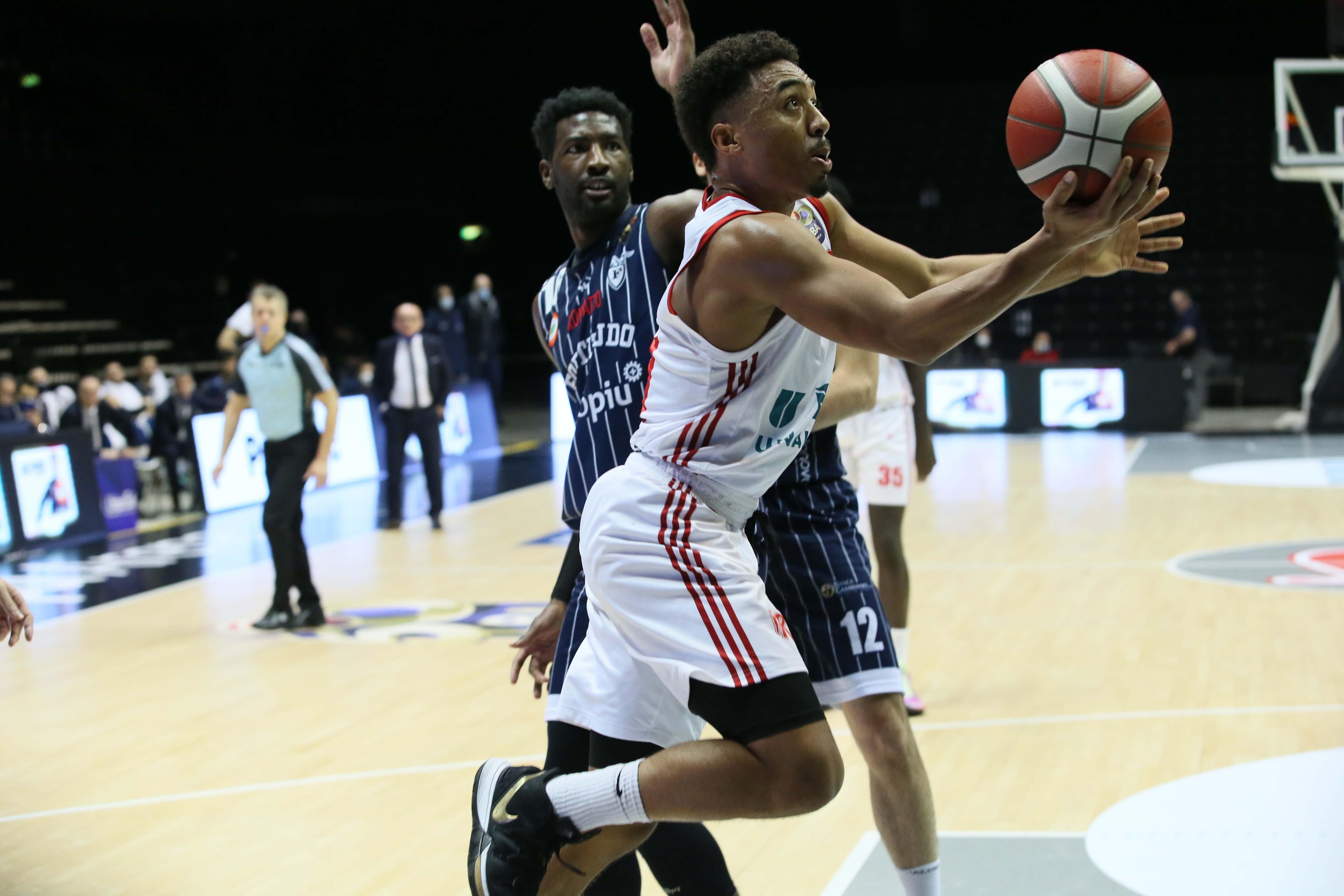 Brandon Taylor, MVP della Unahotels nel derby contro la Fortitudo