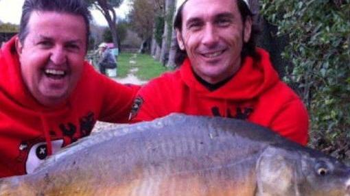 Vannucchi diventa il volto della pesca in tv «Basta stress, solo gag con il comico Monti»