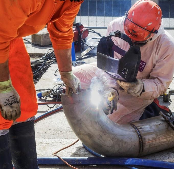 Acqua, lavori per sostituire un tratto della condotta