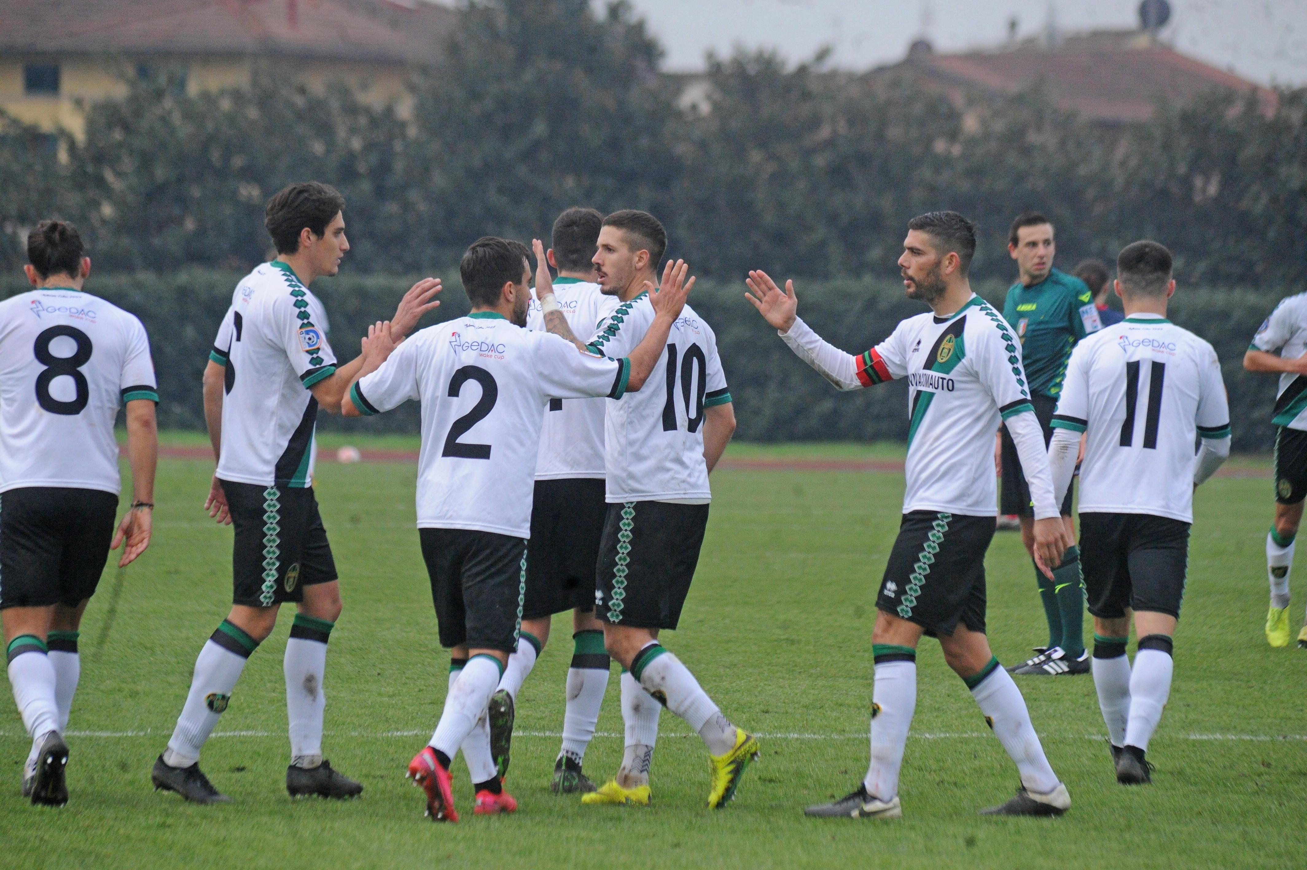 I neroverdi dopo la vittoria contro la Bagnolese (Foto Gori)