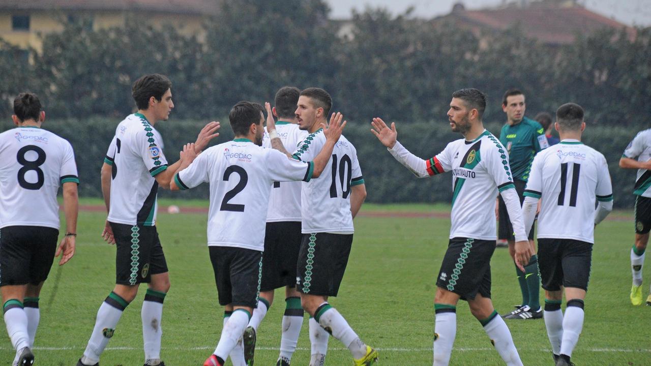 I neroverdi dopo la vittoria contro la Bagnolese (Foto Gori)