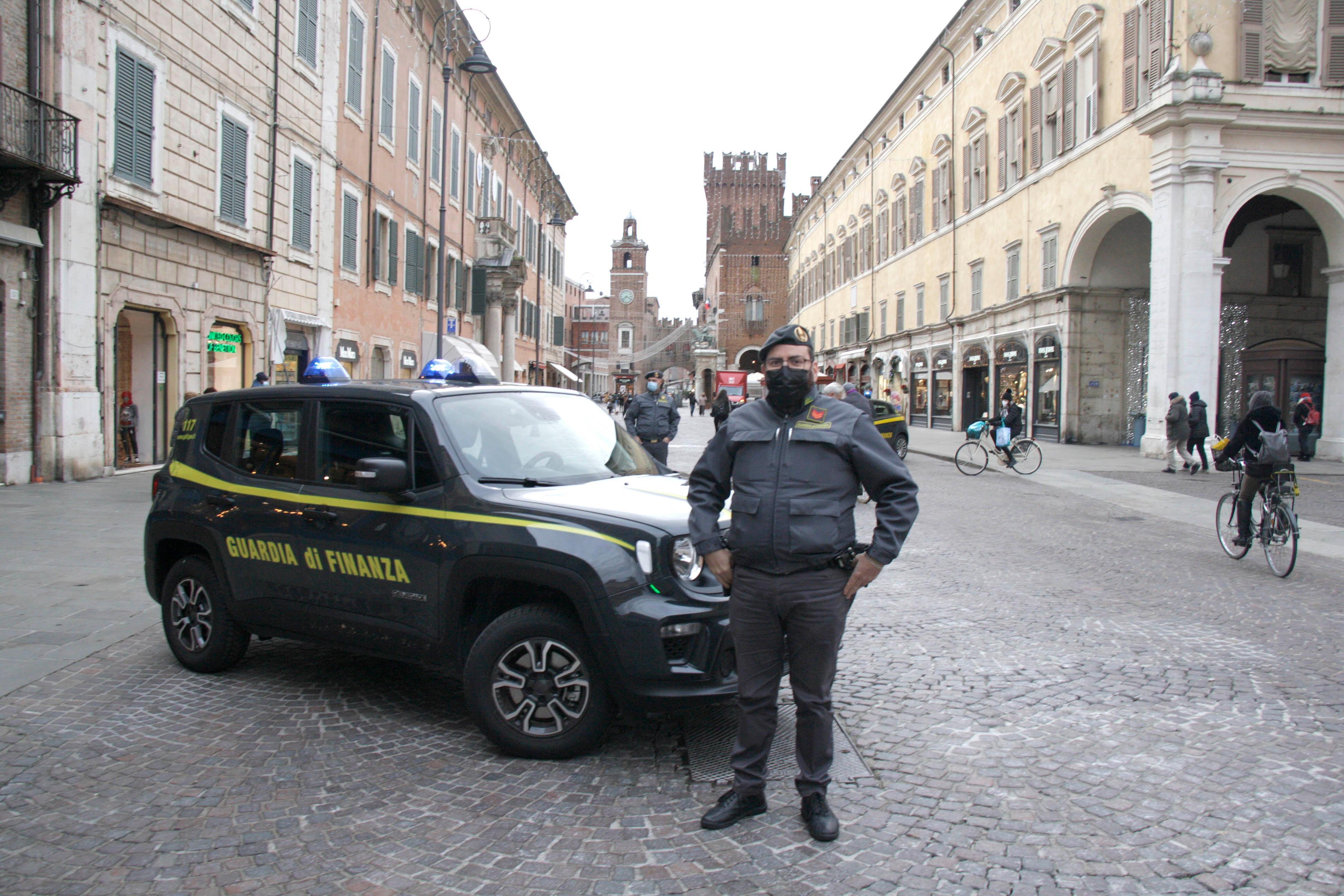 Ferrara, si separa per frodare il fisco: denunciato imprenditore